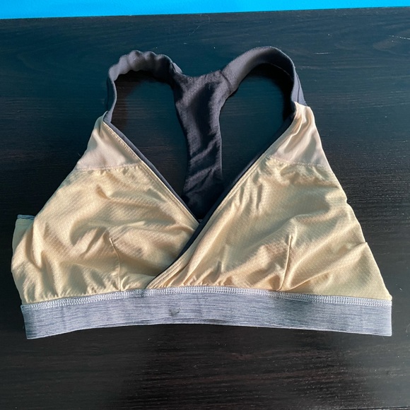 Lululemon Sports Bra - Picture 5 of 5